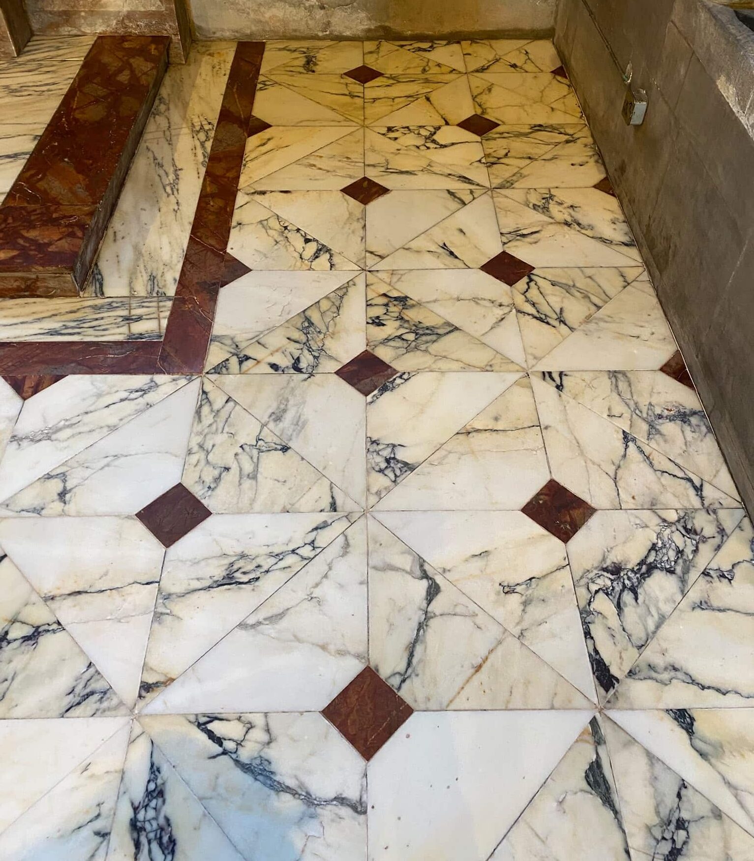 St-Marys-Hertford-Marble-Altar-After-e1787570397966.jpeg
