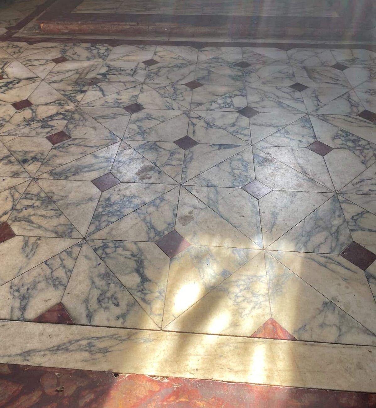 St-Marys-Hertford-Marble-Altar-Before-3-e1787570211926.jpeg